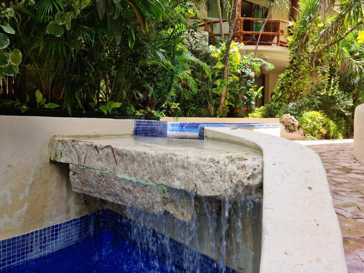 Villa Luxury Steps To The & 5ta Av, Amazing