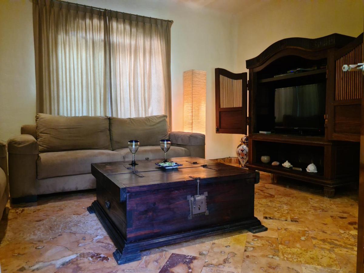 Luxury Steps To The & 5ta Av, Amazing Villa Playa del Carmen