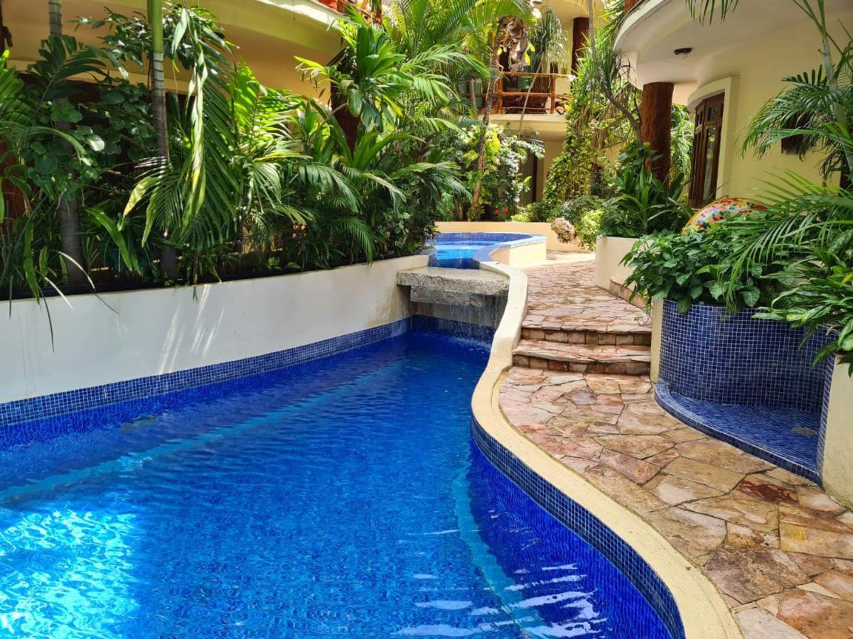Villa Luxury Steps To The & 5ta Av, Amazing Playa del Carmen